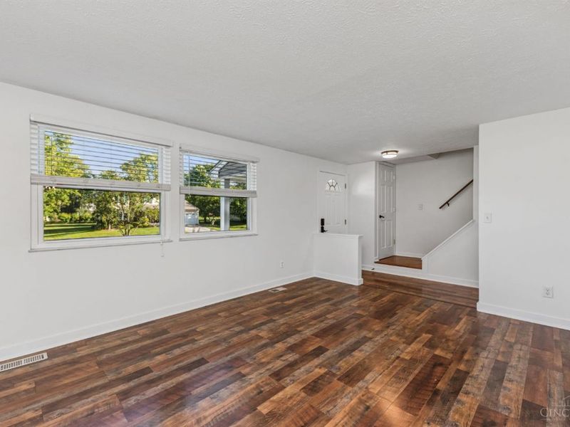 4254 Fox Hollow Drive, Blue Ash, OH 45241 Photo 11