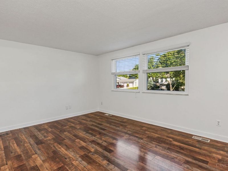 4254 Fox Hollow Drive, Blue Ash, OH 45241 Photo 13