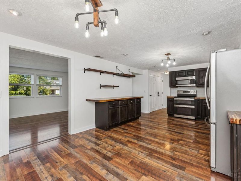 4254 Fox Hollow Drive, Blue Ash, OH 45241 Photo 16