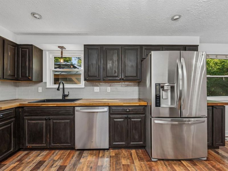 4254 Fox Hollow Drive, Blue Ash, OH 45241 Photo 18