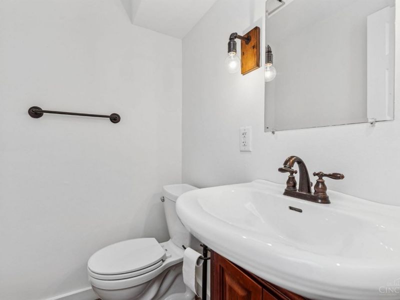 4254 Fox Hollow Drive, Blue Ash, OH 45241 Photo 25