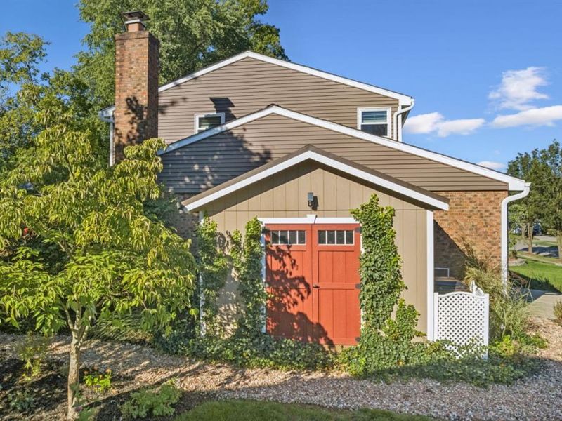 4254 Fox Hollow Drive, Blue Ash, OH 45241 Photo 3