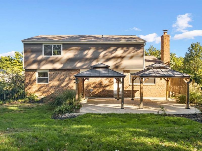 4254 Fox Hollow Drive, Blue Ash, OH 45241 Photo 4