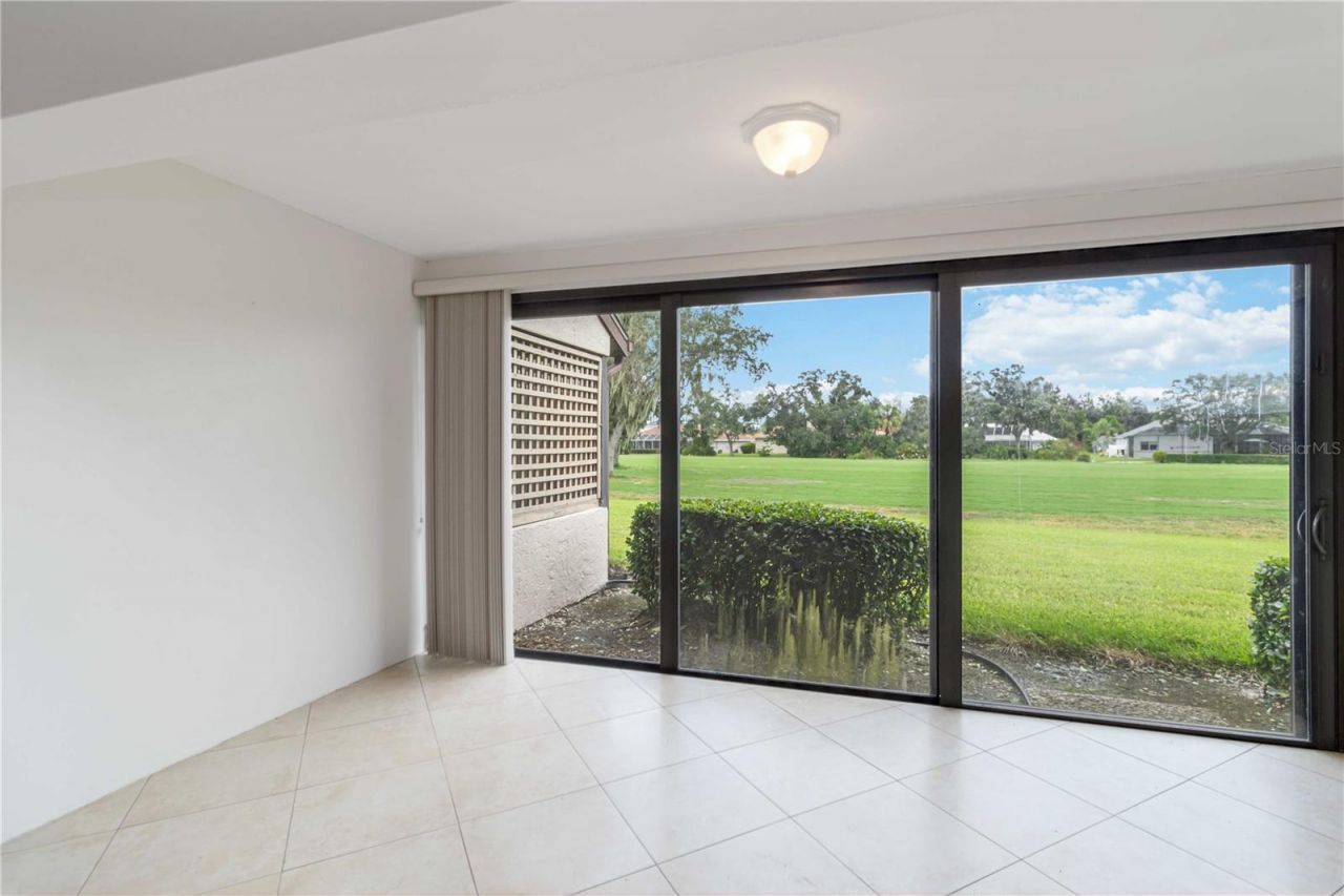 6085 Clubside Drive, Sarasota, FL 34243 Photo