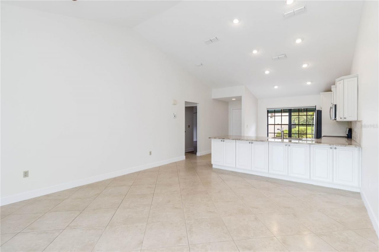 6085 Clubside Drive, Sarasota, FL 34243 Photo