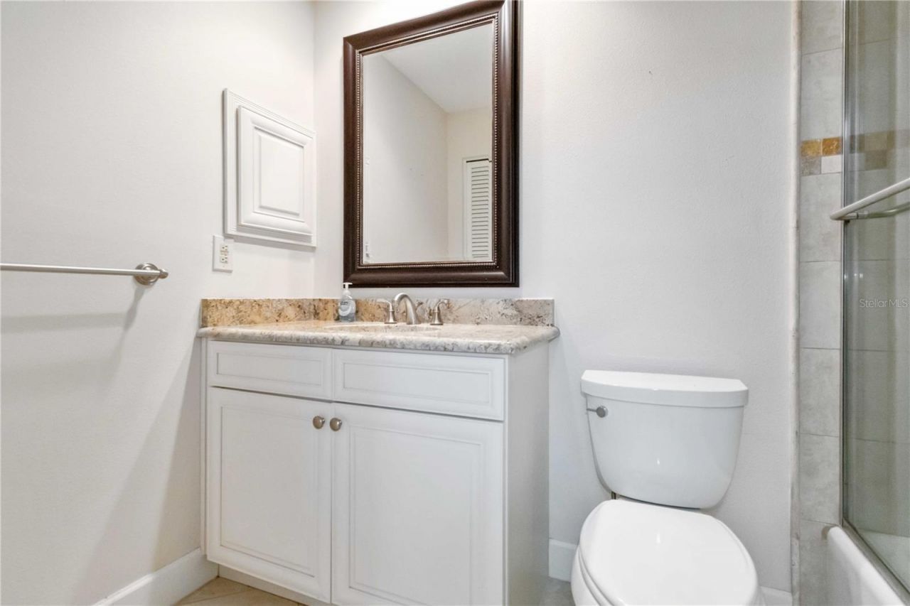 6085 Clubside Drive, Sarasota, FL 34243 Photo