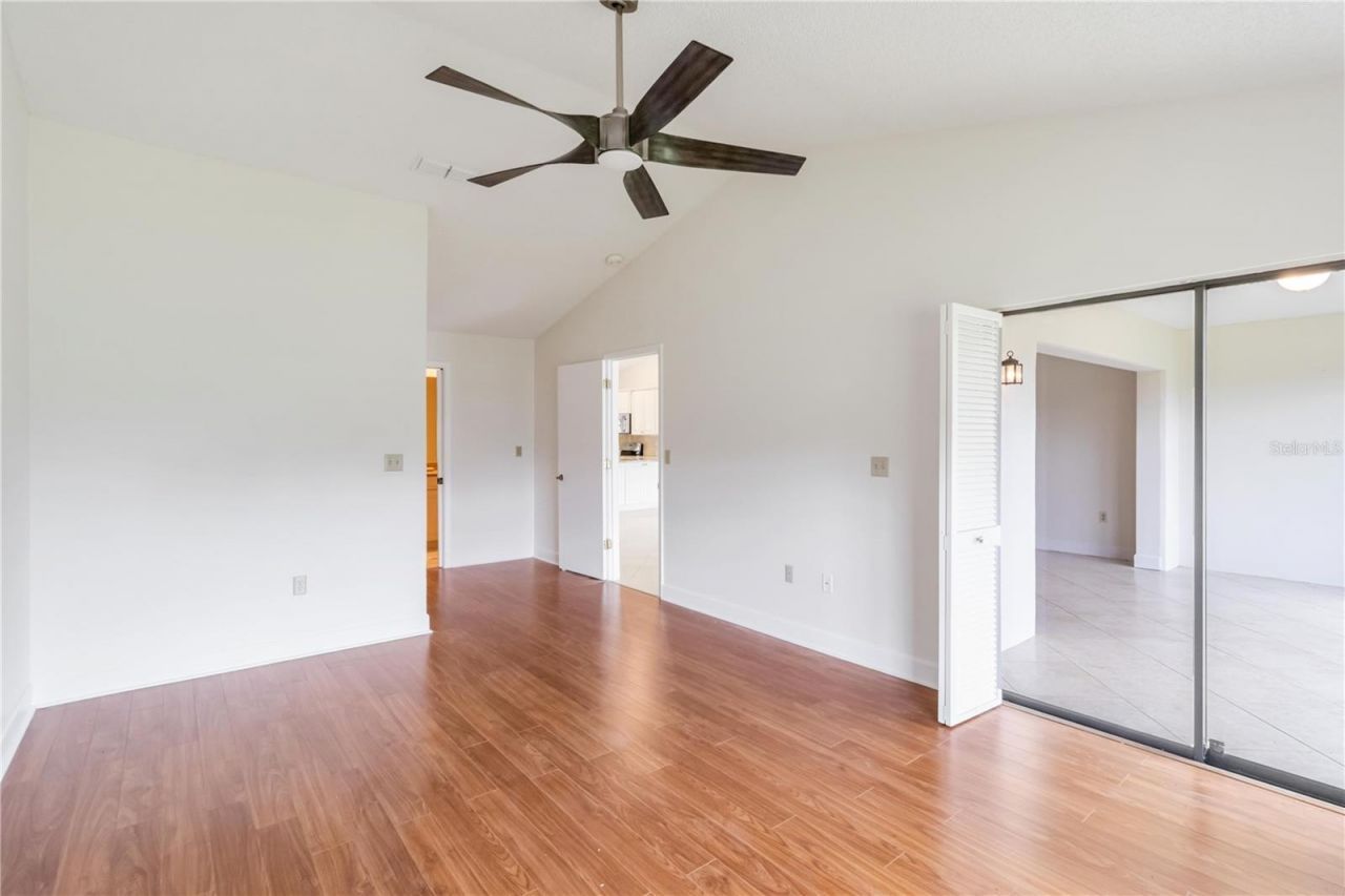 6085 Clubside Drive, Sarasota, FL 34243 Photo