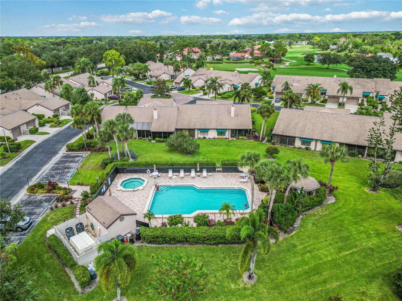 6085 Clubside Drive, Sarasota, FL 34243 Photo