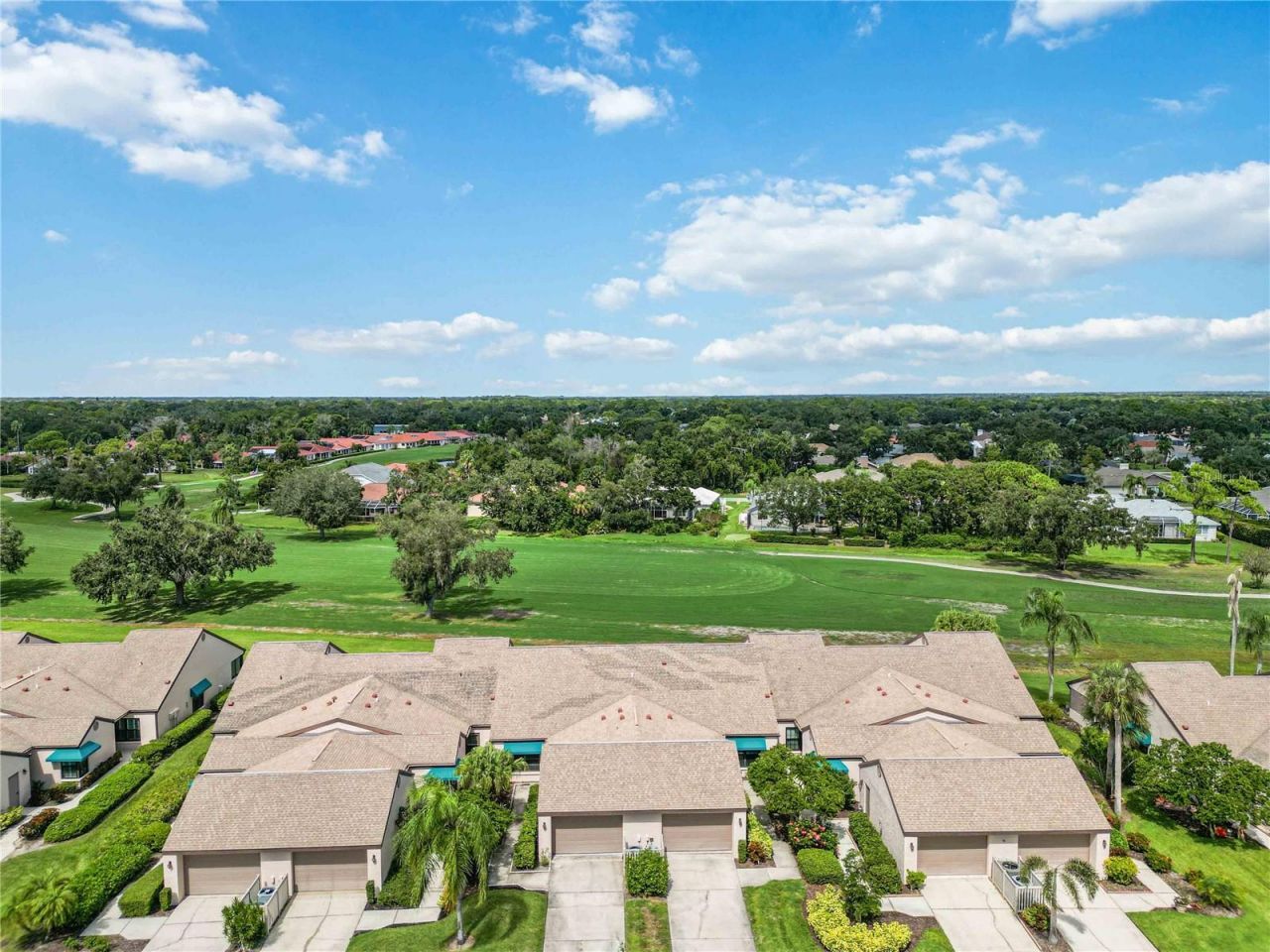 6085 Clubside Drive, Sarasota, FL 34243 Photo