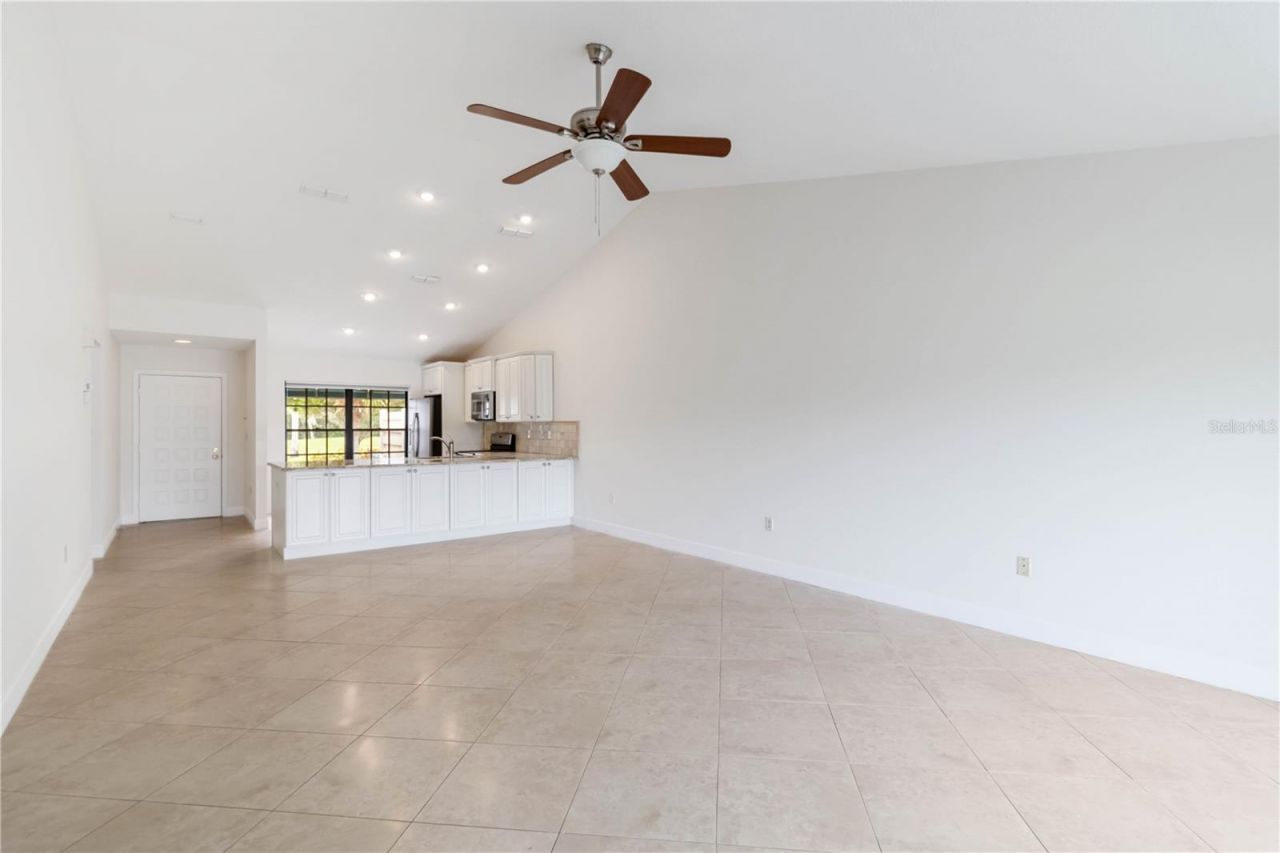 6085 Clubside Drive, Sarasota, FL 34243 Photo