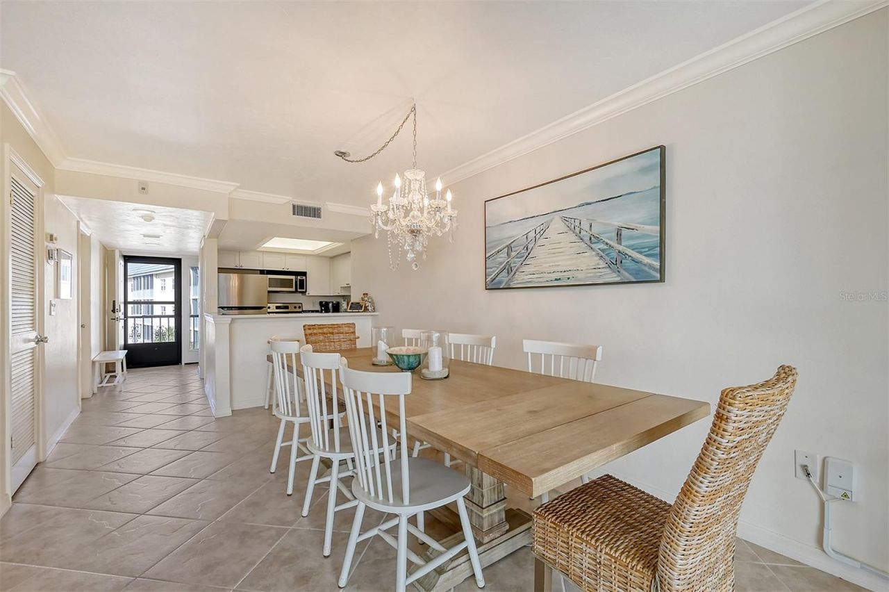8710 Midnight Pass Road, Unit 405, Sarasota, FL 34242 Photo