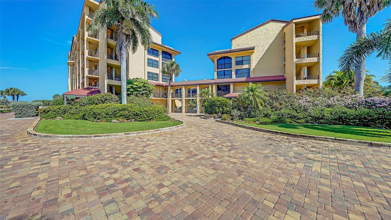 8710 Midnight Pass Road, Unit 405, Sarasota, FL 34242 Photo
