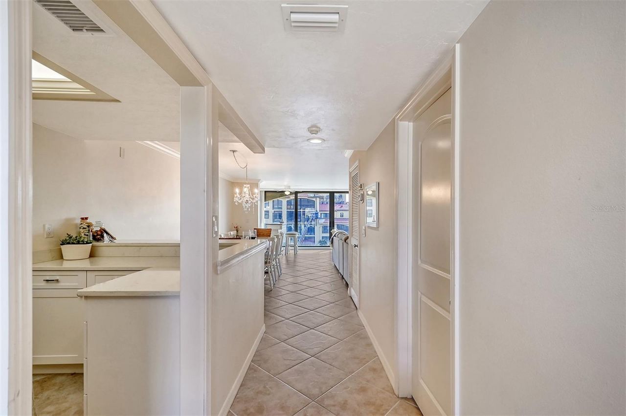 8710 Midnight Pass Road, Unit 405, Sarasota, FL 34242 Photo