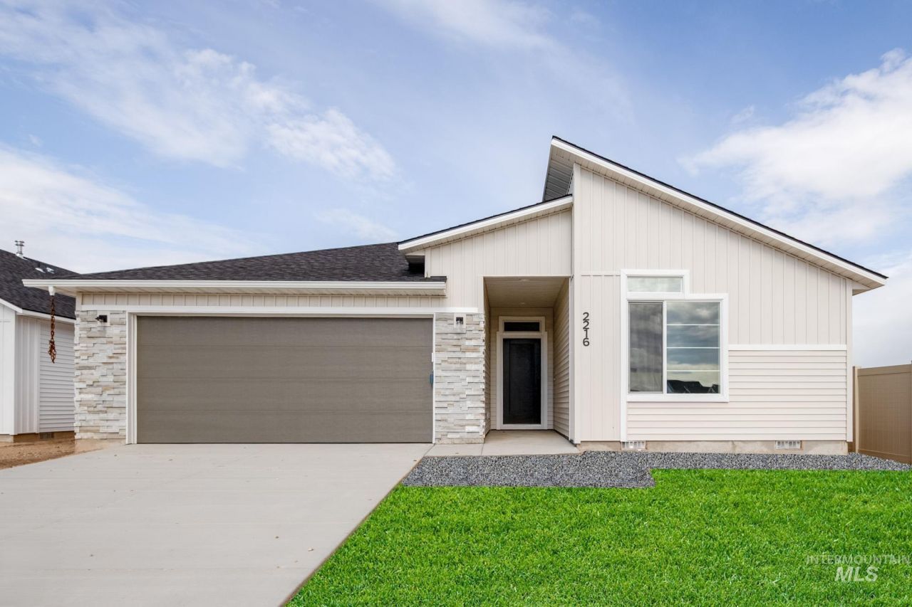 2216 W Penstemon St, Kuna, ID 83634 Main Photo