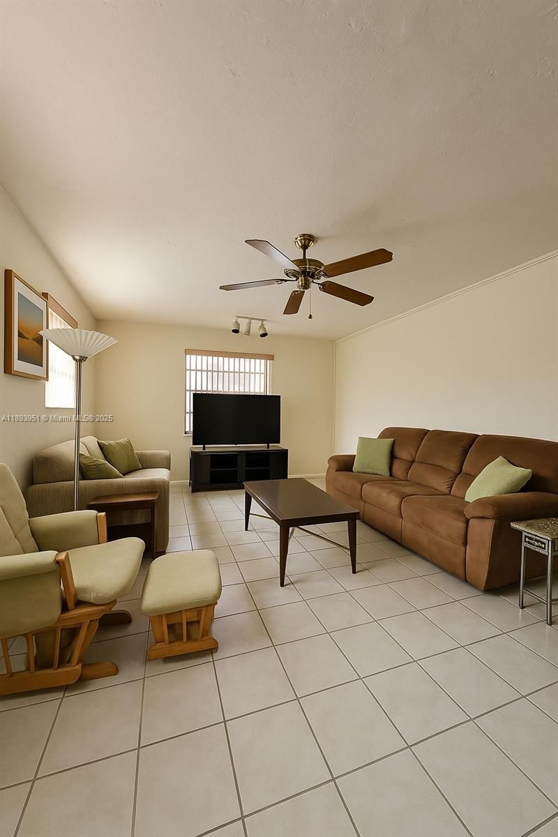 6240 SW 20th Ter, Miami, FL 33155 Photo