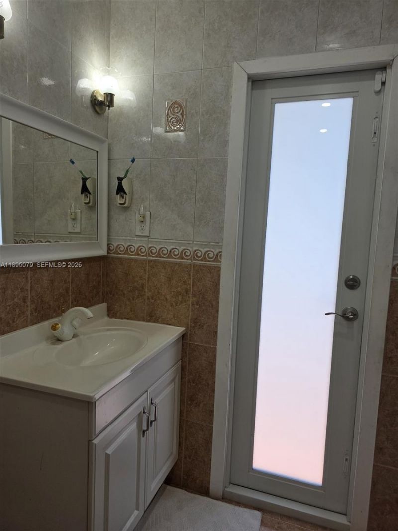 12941 Auralia Rd, North Miami, FL 33181 Photo