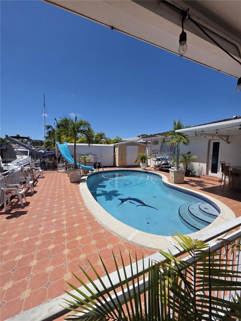 12941 Auralia Rd, North Miami, FL 33181 Photo