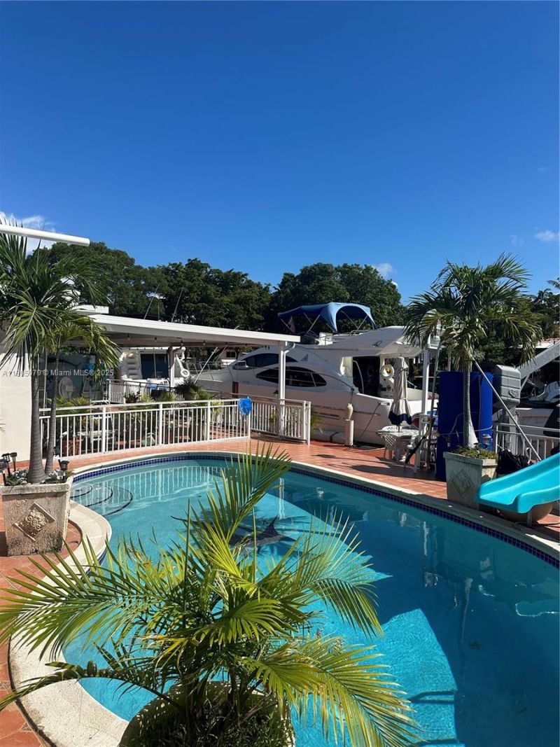 12941 Auralia Rd, North Miami, FL 33181 Photo