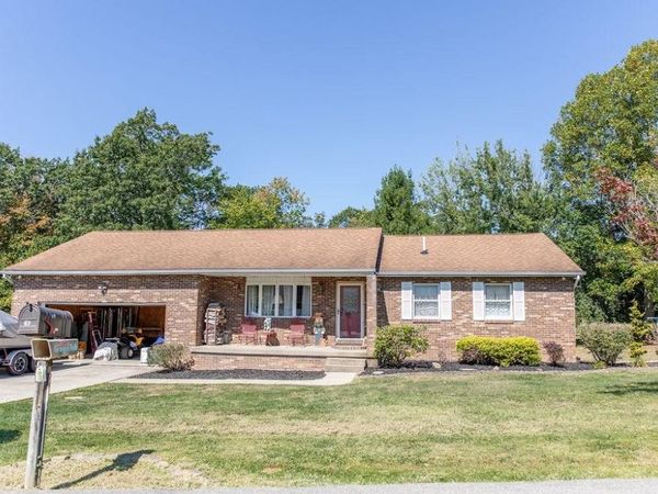 49 Lavender Lane, Moundsville, WV 26041