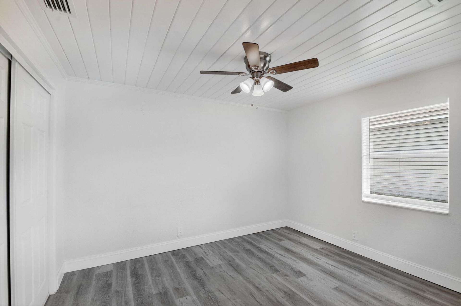 1373 W 30th Street, Riviera Beach, FL 33404 Photo