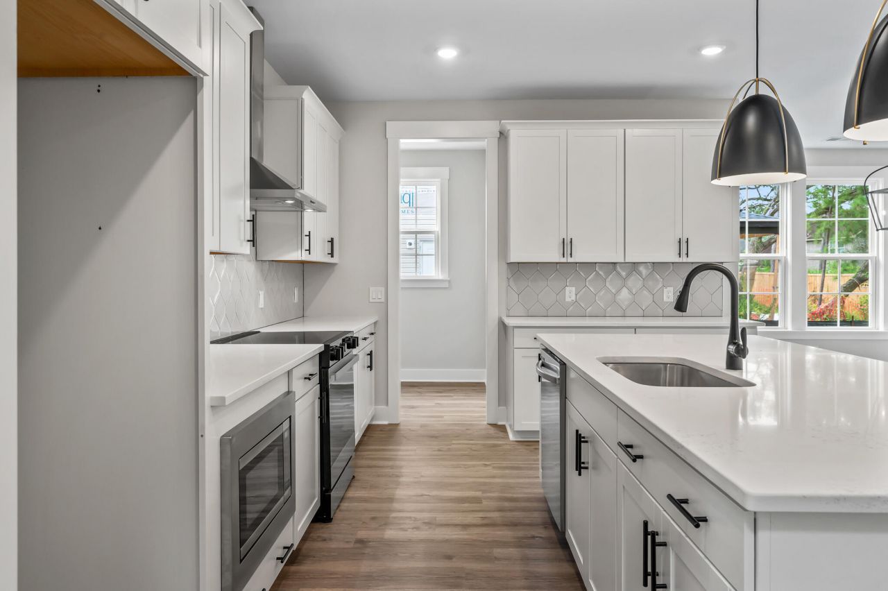 229 Creek Pointe Drive Photo 12