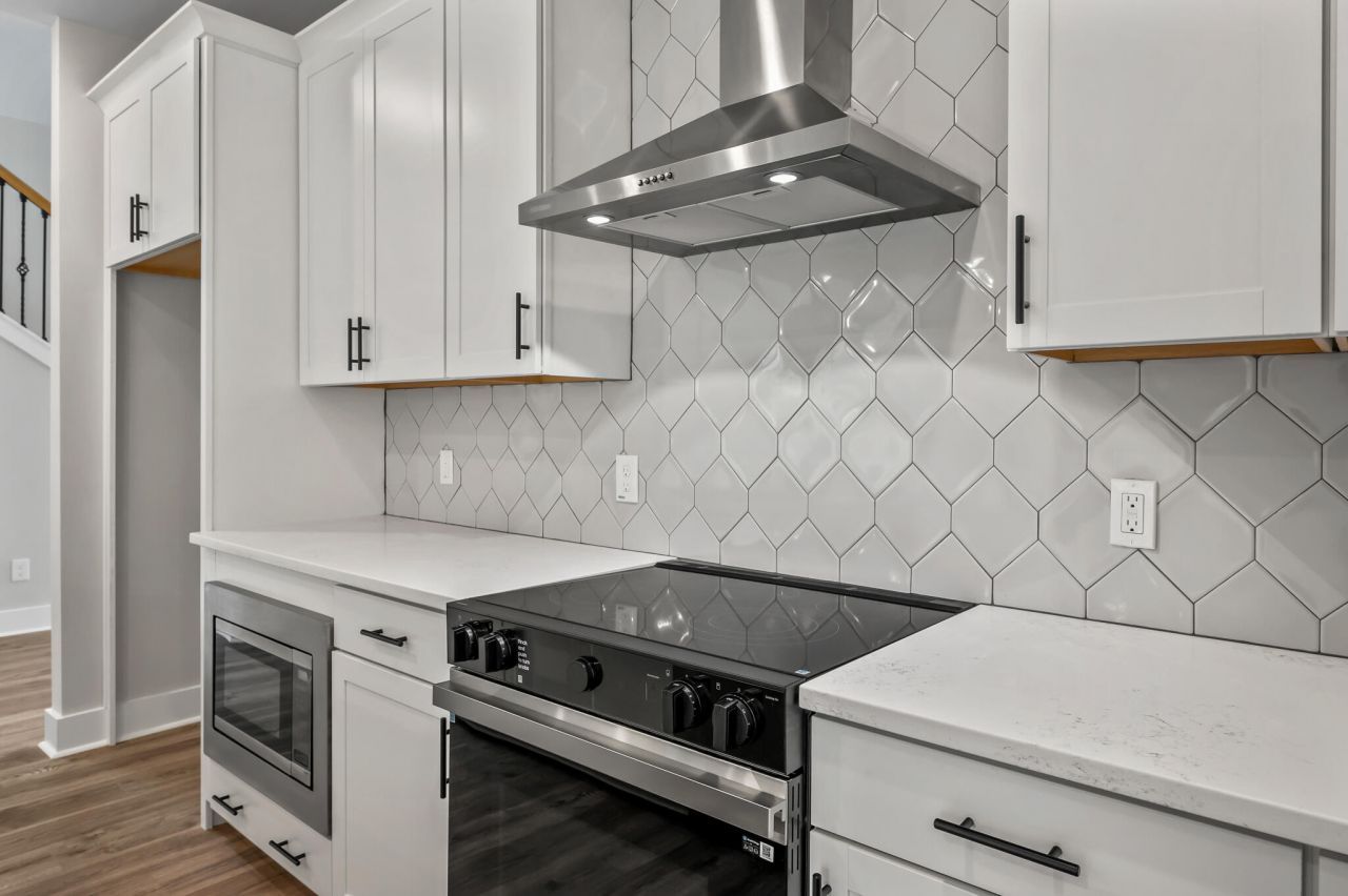 229 Creek Pointe Drive Photo 13