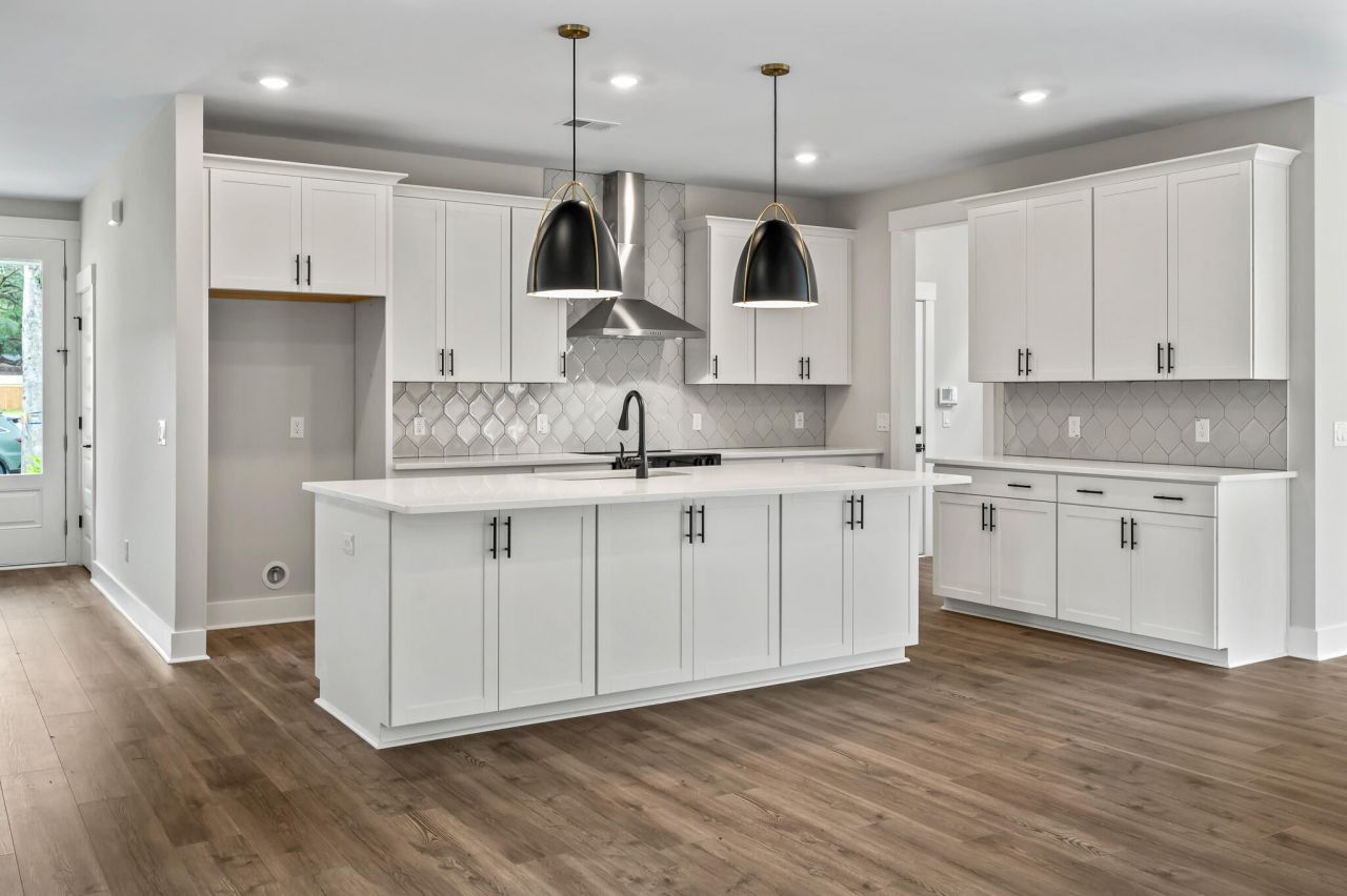 229 Creek Pointe Drive Photo 17