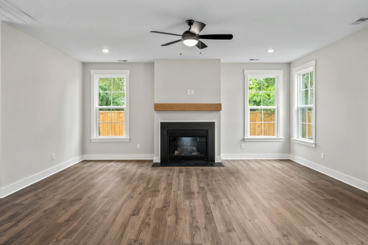 229 Creek Pointe Drive Photo 19