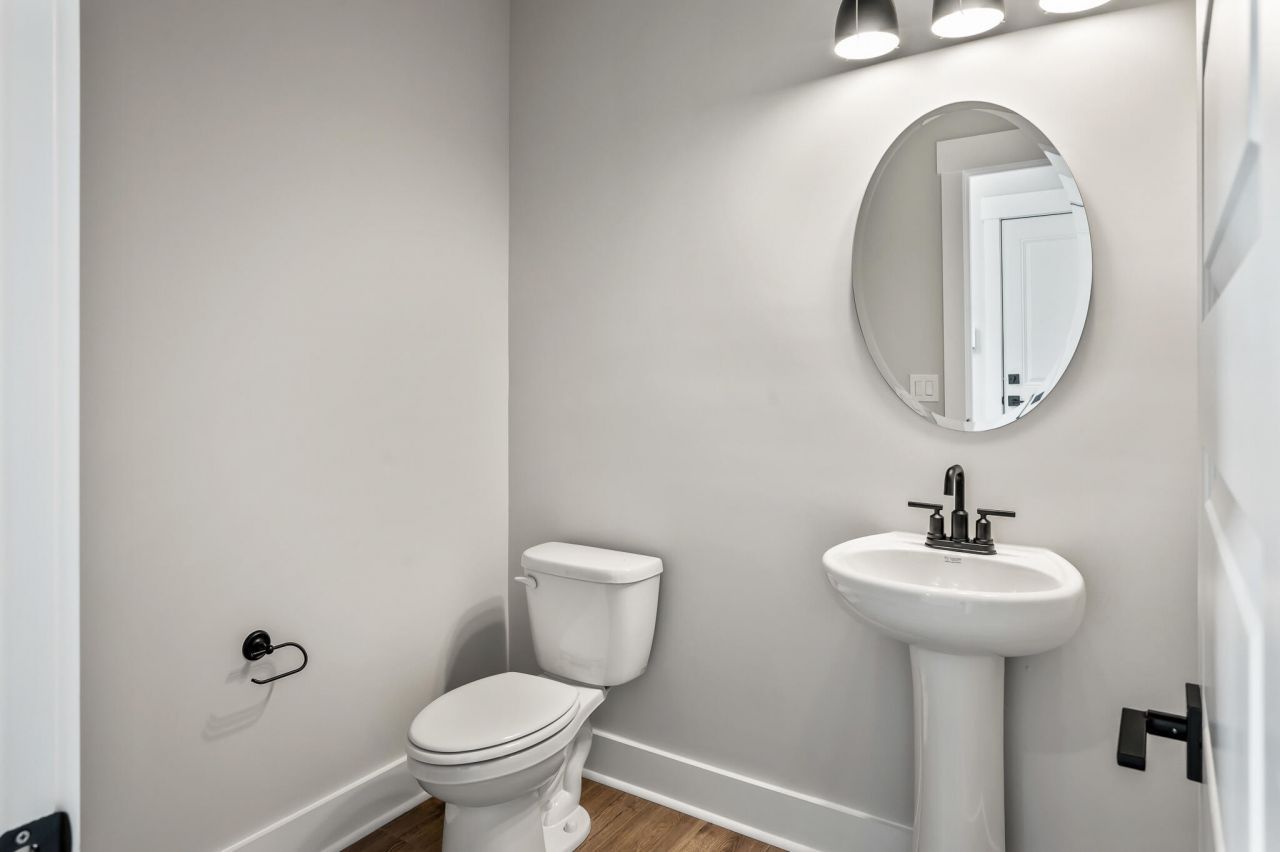 229 Creek Pointe Drive Photo 25