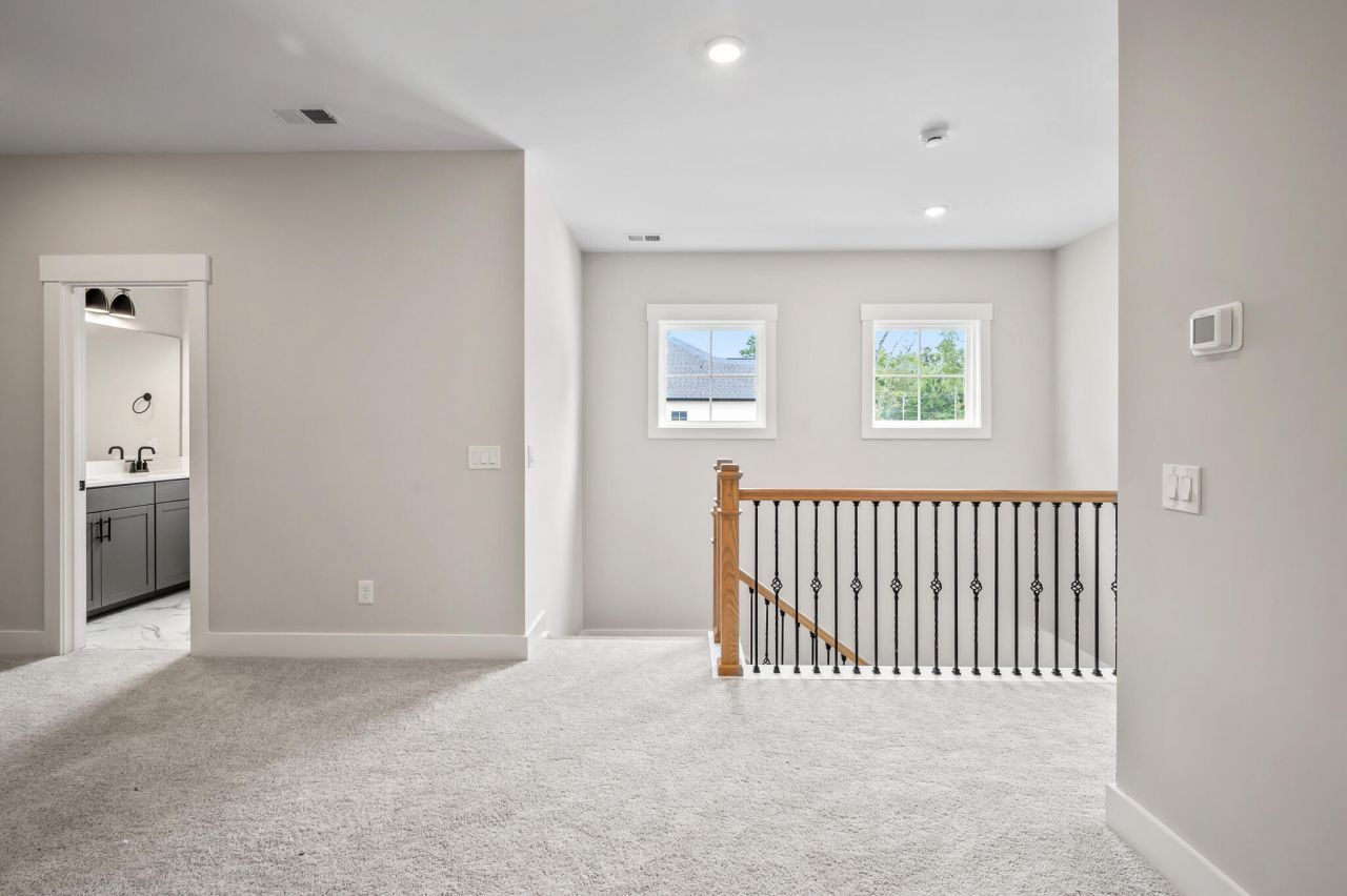 229 Creek Pointe Drive Photo 26