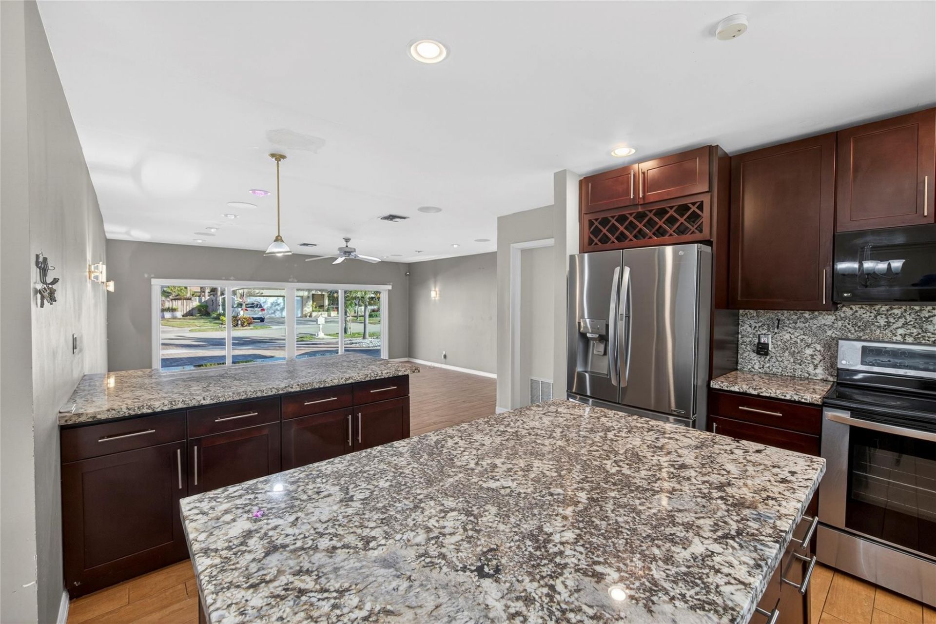 6847 NW 27th Way, Fort Lauderdale, FL 33309 Photo