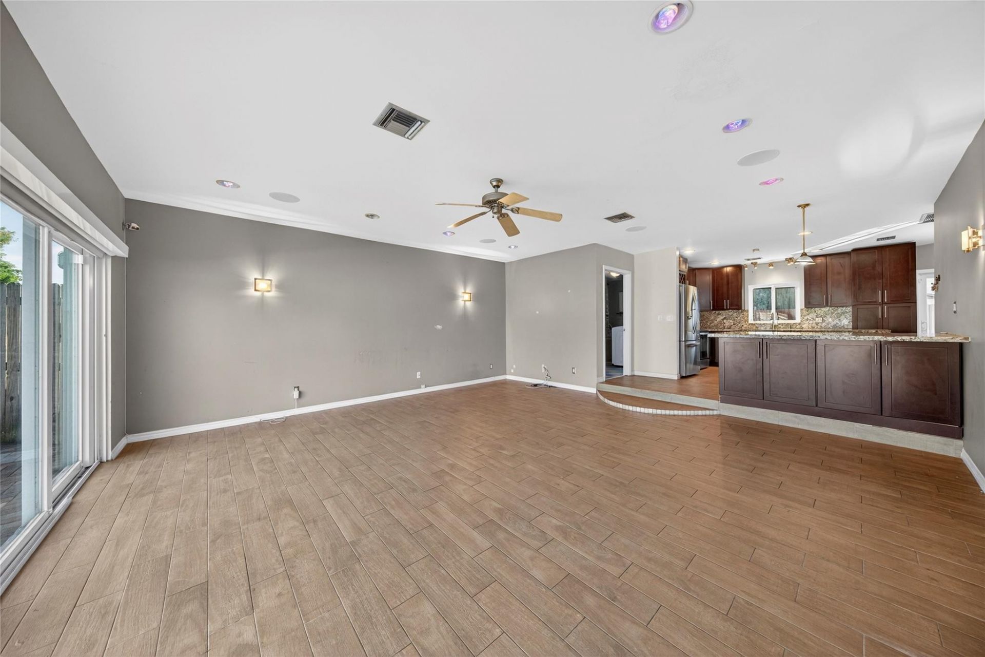 6847 NW 27th Way, Fort Lauderdale, FL 33309 Photo