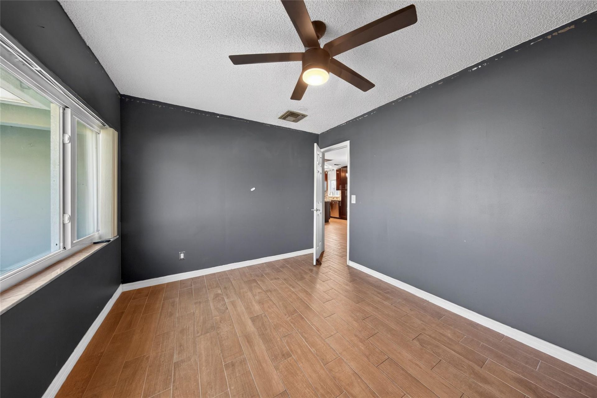 6847 NW 27th Way, Fort Lauderdale, FL 33309 Photo