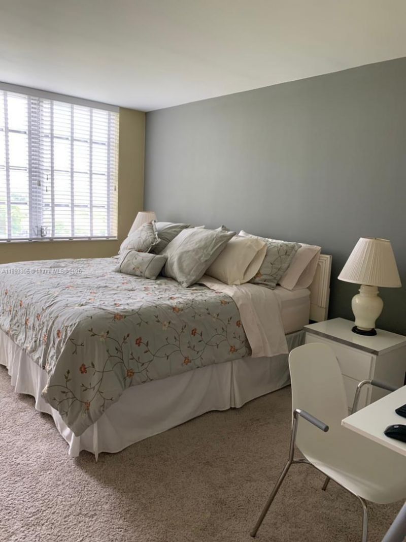 3507 Oaks Way, Unit 802, Pompano Beach, FL 33069 Photo