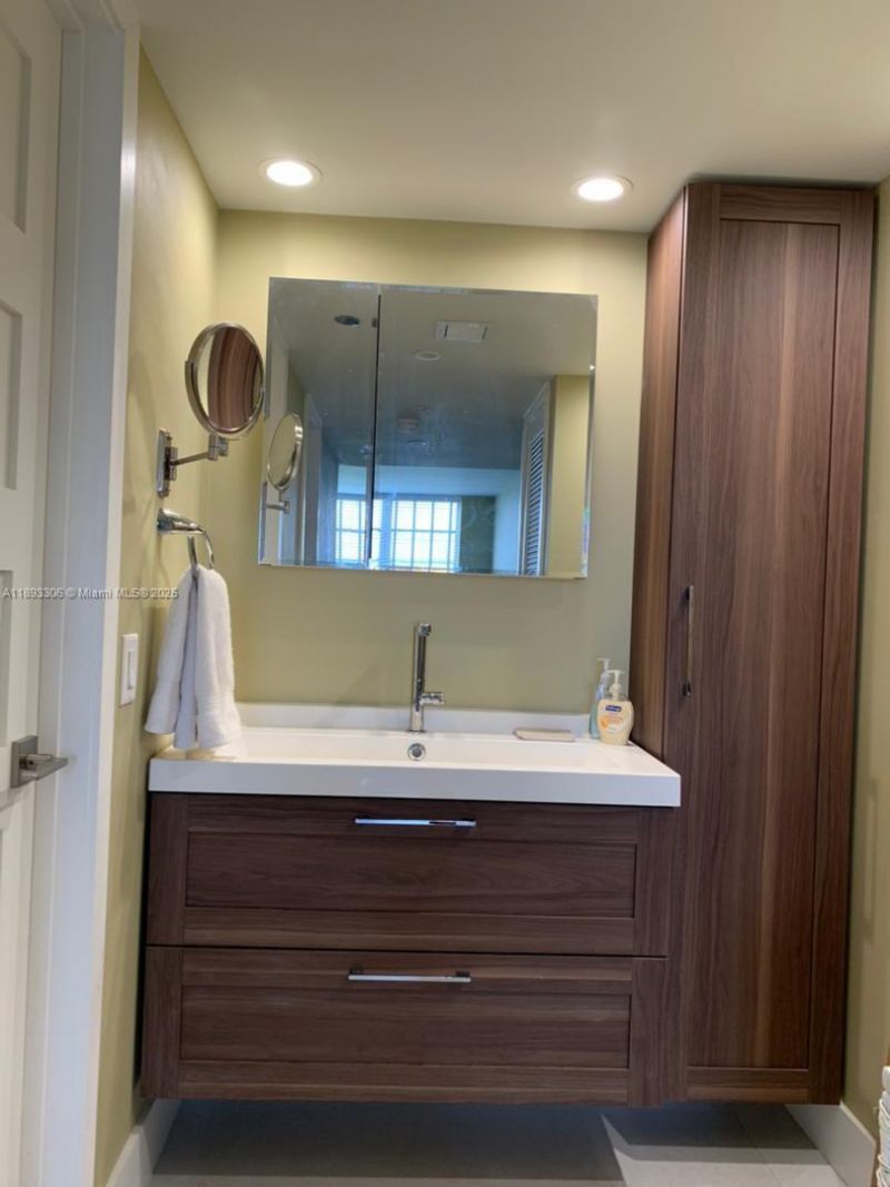 3507 Oaks Way, Unit 802, Pompano Beach, FL 33069 Photo