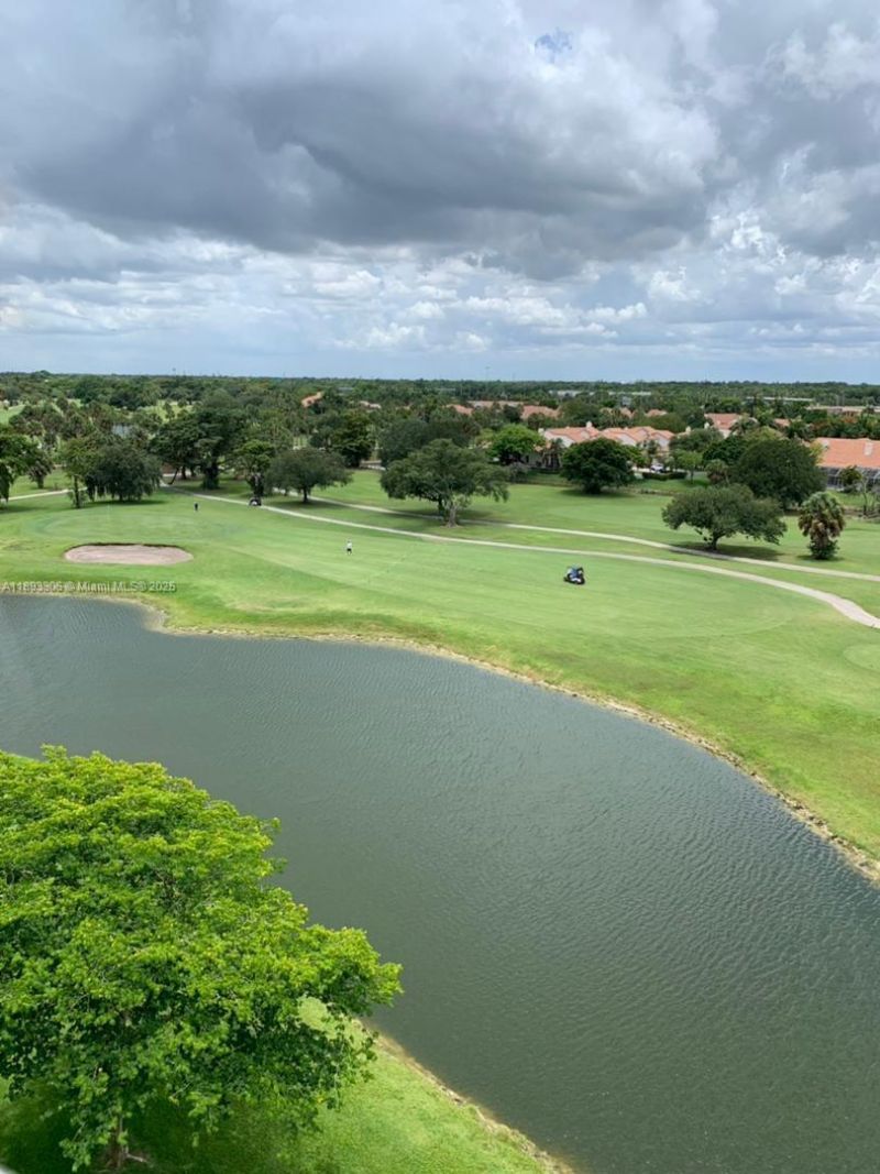 3507 Oaks Way, Unit 802, Pompano Beach, FL 33069 Photo