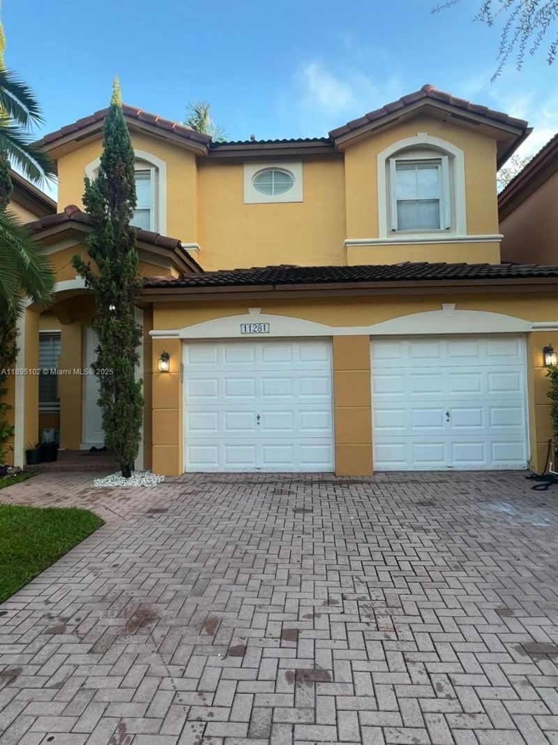 11281 NW 84th St, Doral, FL 33178 Photo