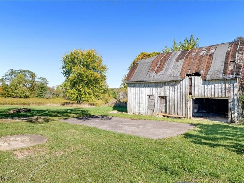 145 State Road, Hinckley, OH 44233 Photo 27