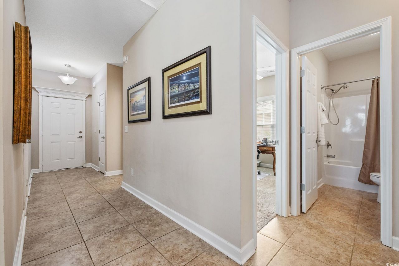 220 Palm Cove Circle Photo 11