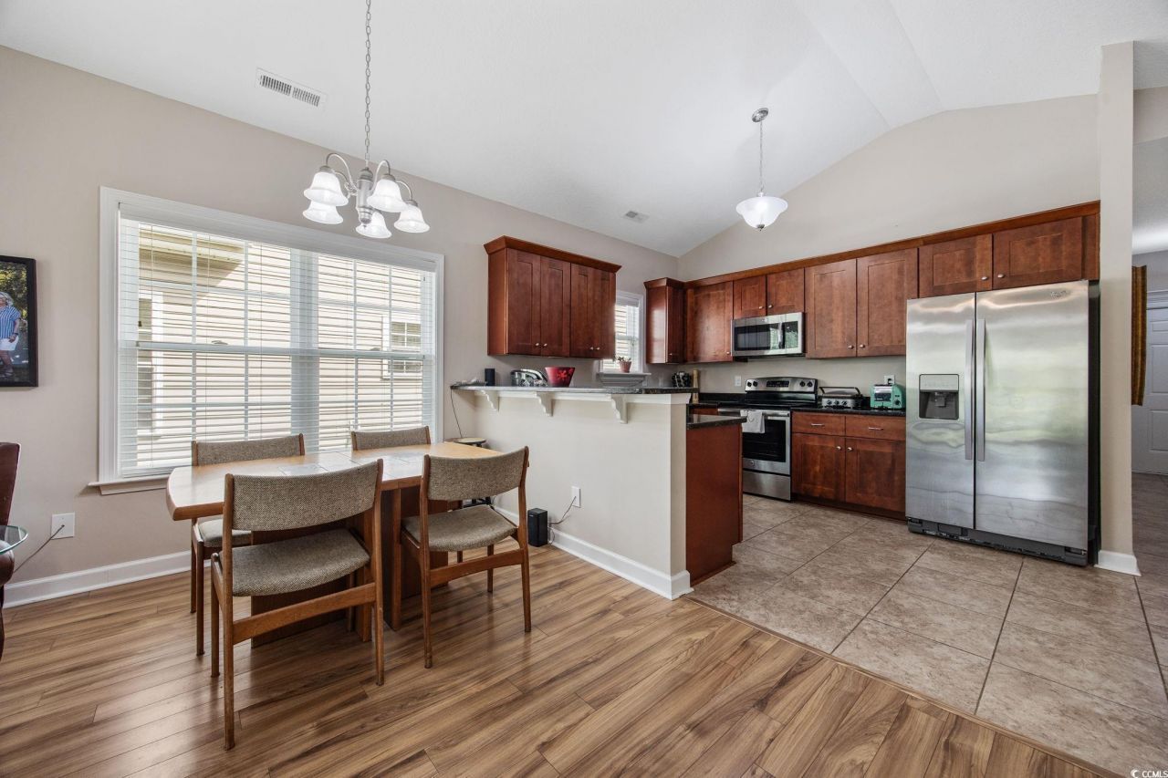 220 Palm Cove Circle Photo 19