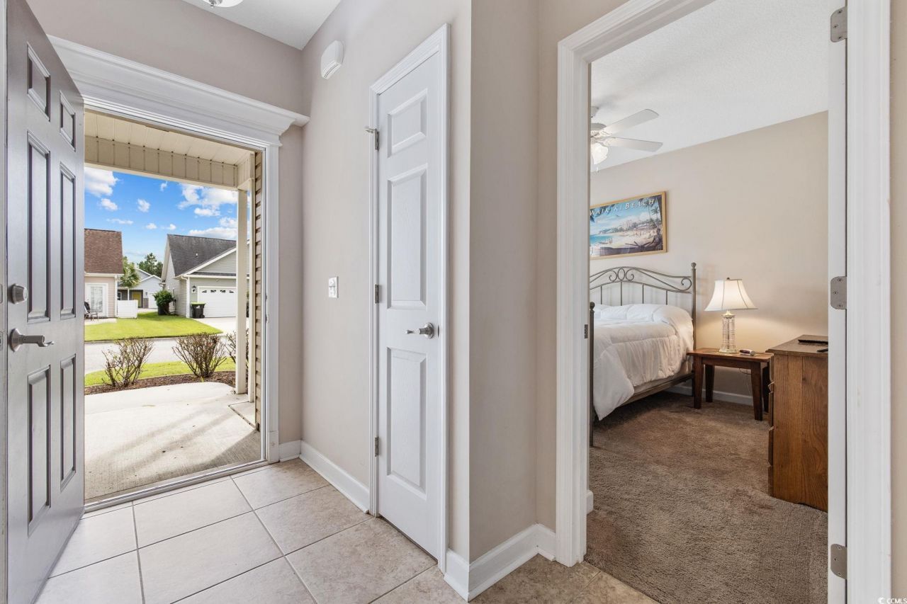 220 Palm Cove Circle Photo 7