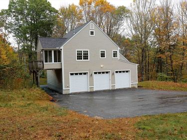 241 N Brookfield Rd, New Braintree, MA 01531