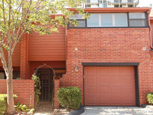 10 Woodward Boulevard, Unit 10, Tulsa, OK 74114