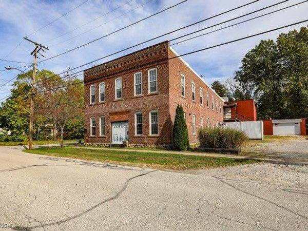 241 Myrtle Street, Ravenna, OH 44266