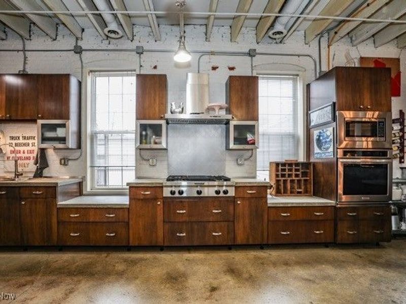 241 Myrtle Street, Ravenna, OH 44266 Photo 7