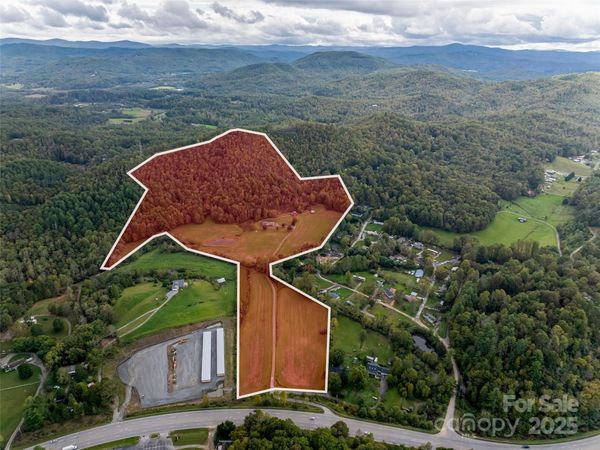 71 Happy Valley Drive, Mills River, NC 28759