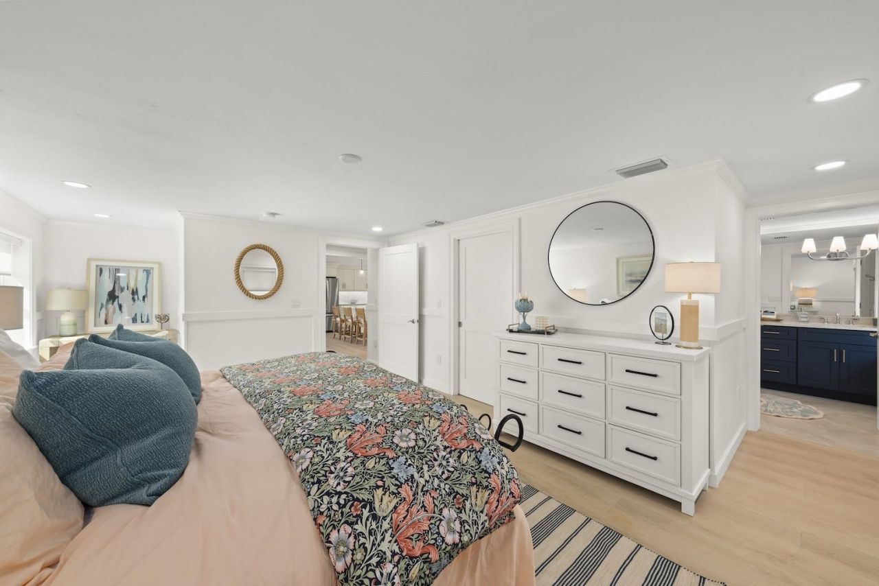 1163 Seagrape Lane, Sanibel, FL 00000 Photo