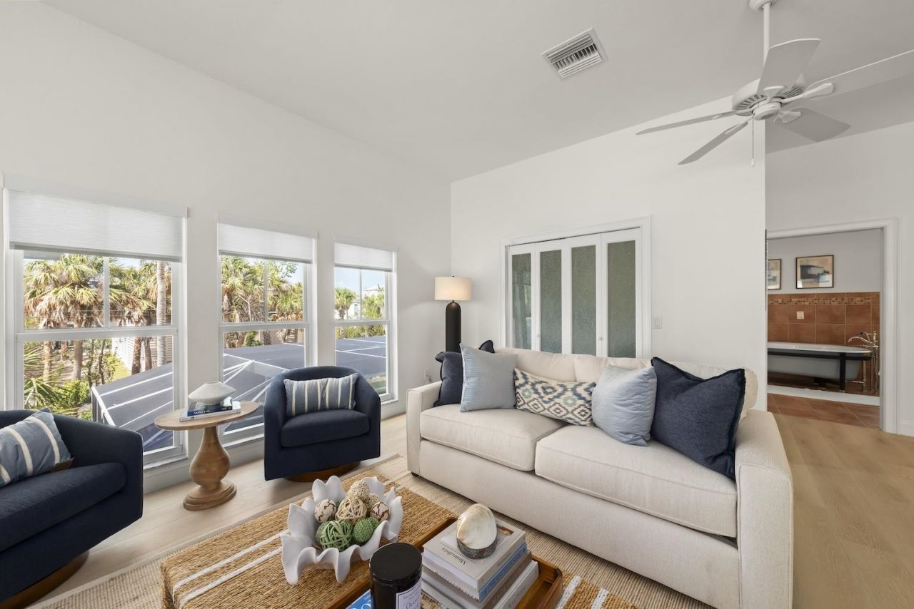 1163 Seagrape Lane, Sanibel, FL 00000 Photo