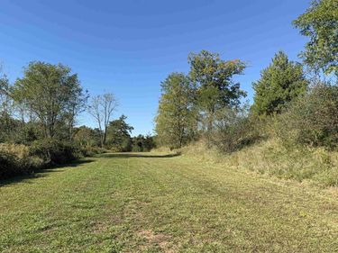 17,18,19,20,21 Chrystal Lane, Barboursville, WV 25504