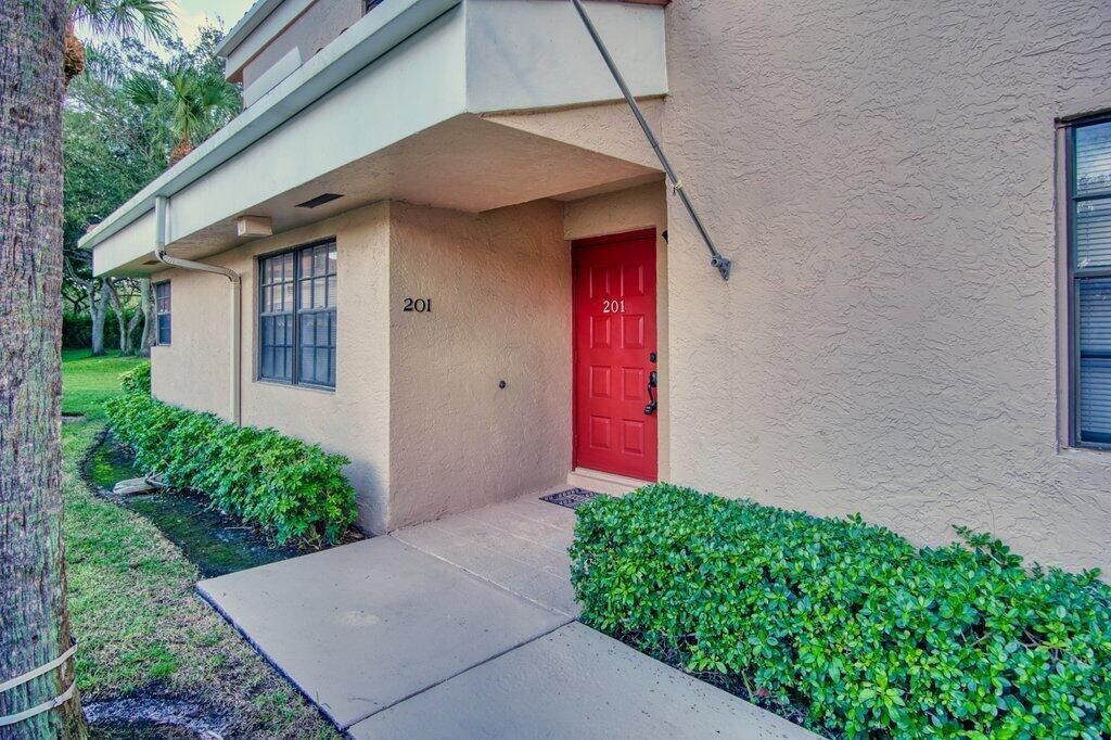 17388 Boca Club Boulevard, Unit 201, Boca Raton, FL 33487 Photo
